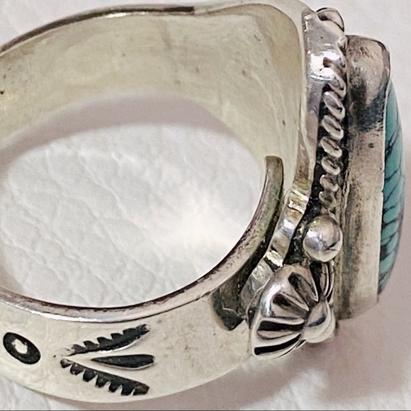 Adjustable Navajo designer stamped turquoise ring. - Picture 11 of 11
